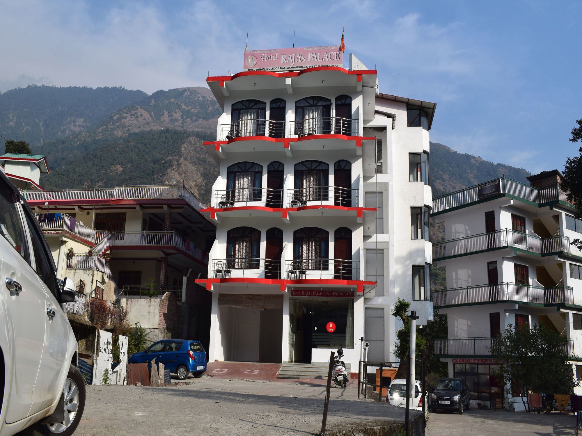 Oyo 10322 Hotel Raja Palace 다람샬라 외부 사진